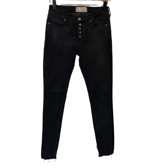 Free People Regan Exposed Button Fly  Black Skinny Jeans Raw Hem Ankle Stretchy - Picture 2 of 16